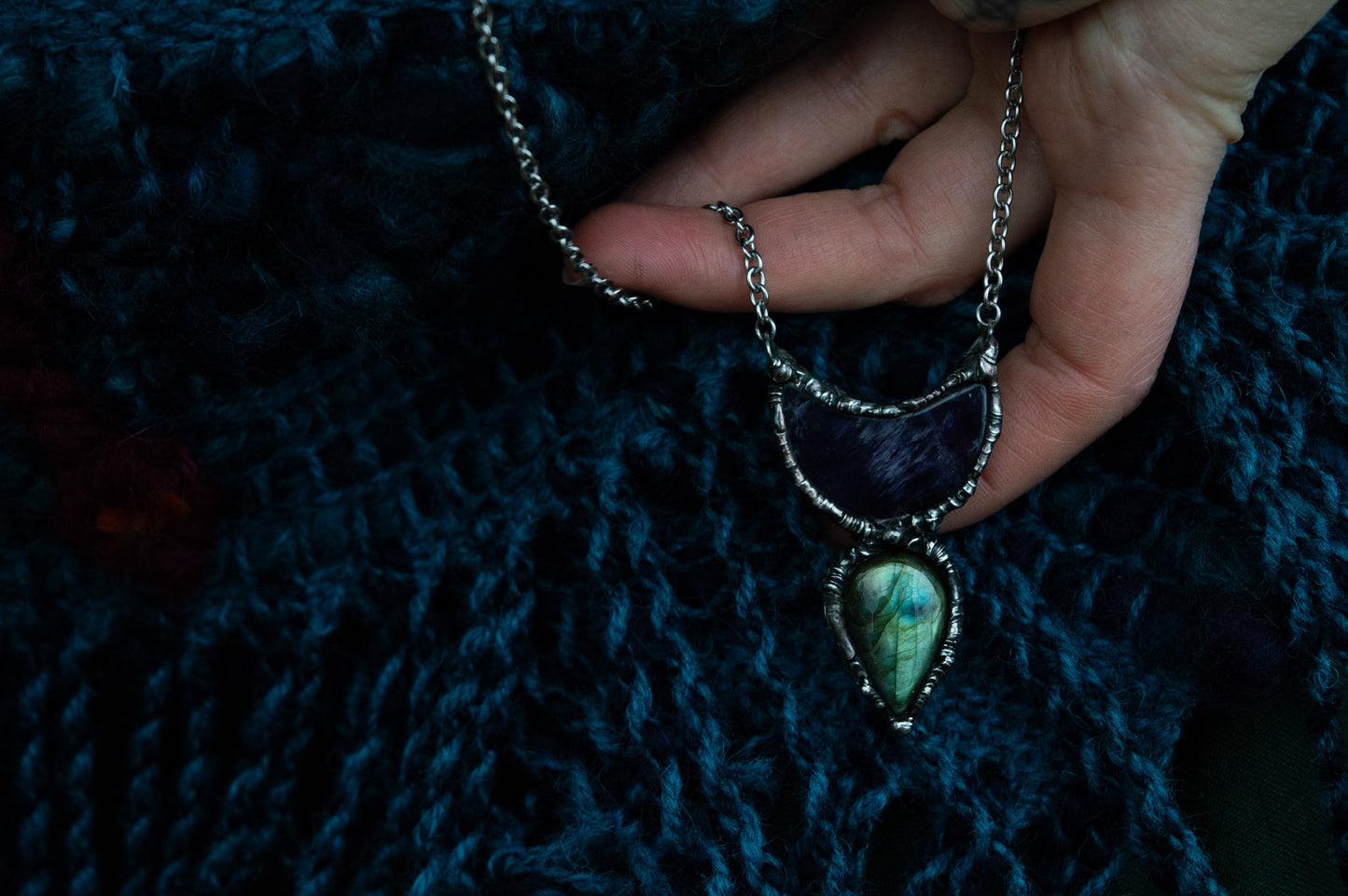 AMETHYST MOON & LABRADORITE NECKLACE - Myrkra Staðr