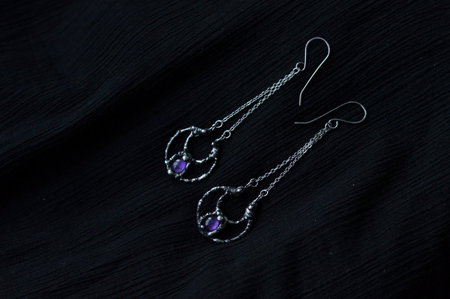 AMETHYST MOON EARRINGS - Myrkra Staðr