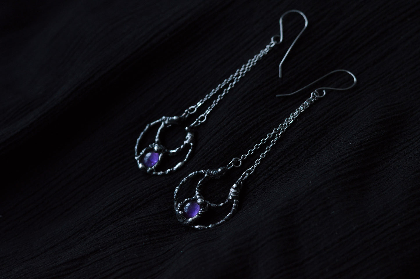AMETHYST MOON EARRINGS - Myrkra Staðr