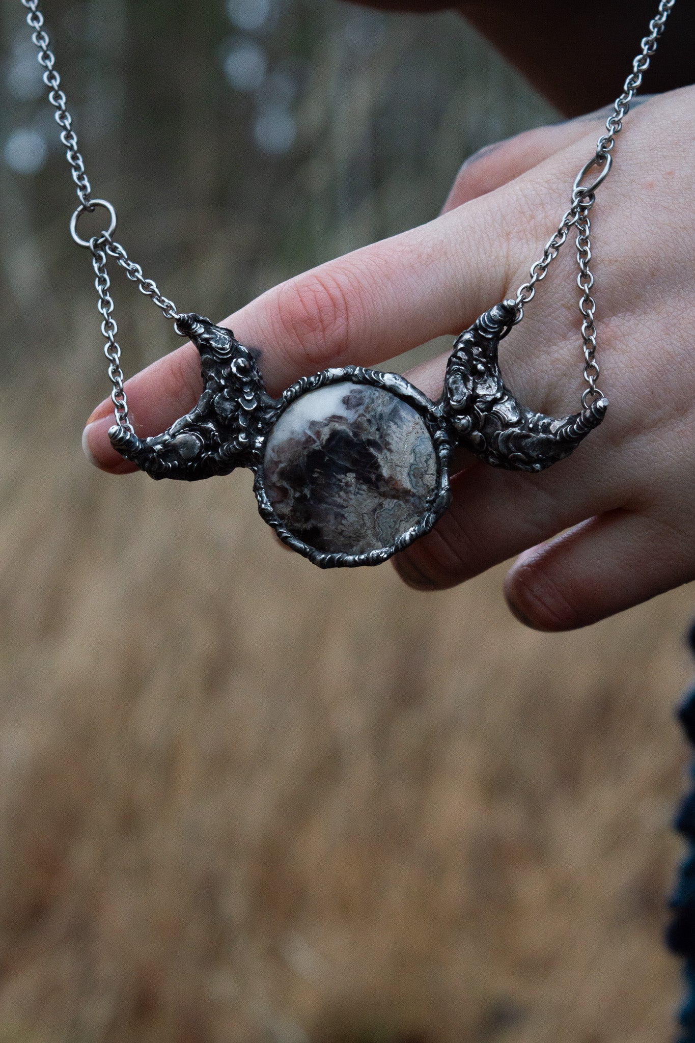 TRIPLE MOON AGATE NECKLACE