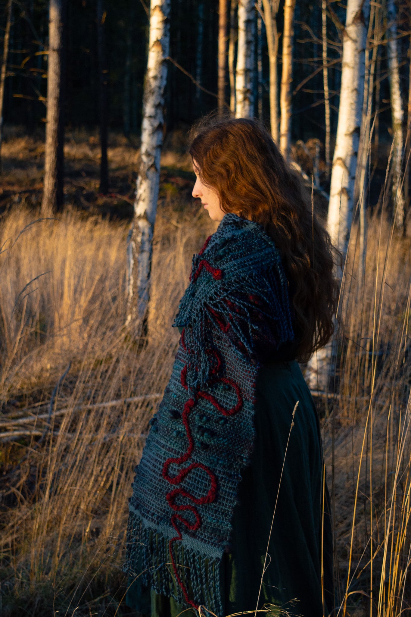 ORM SHAWL - Myrkra Staðr