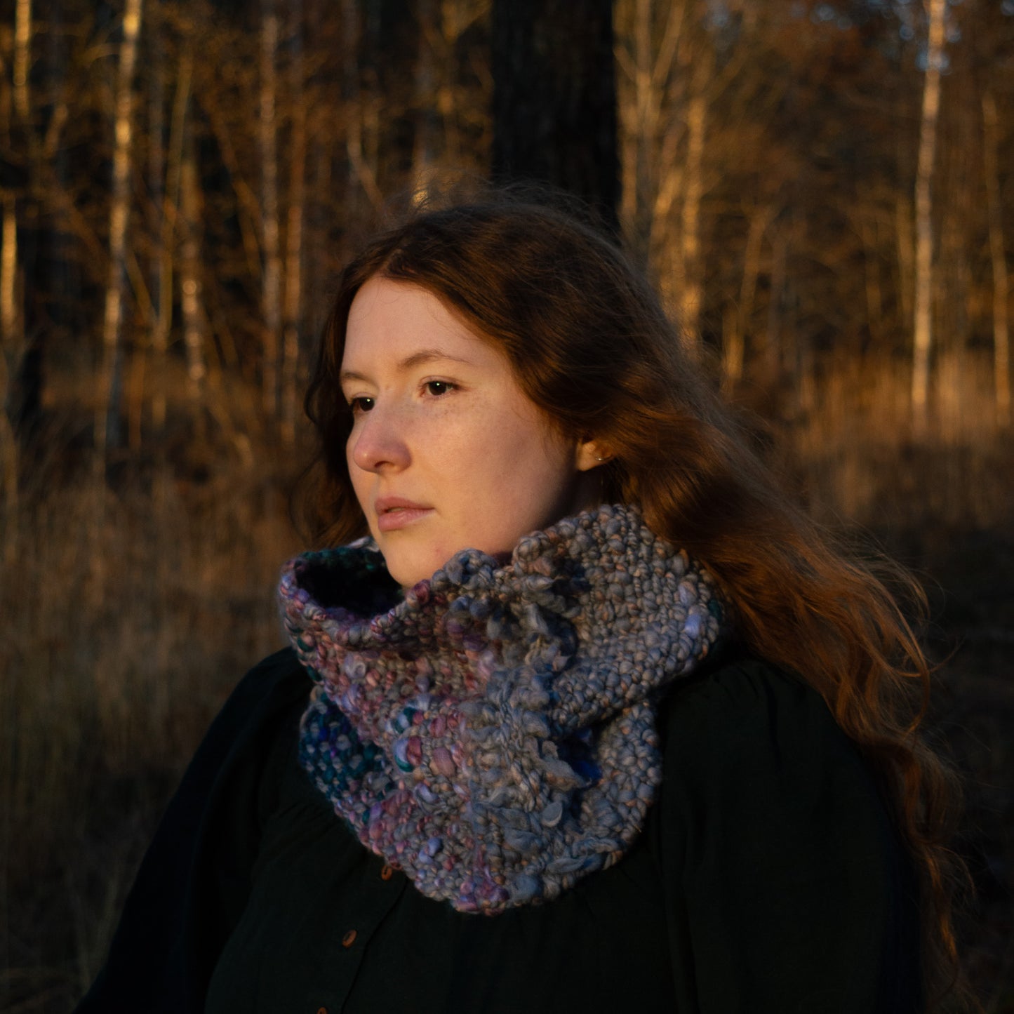 HANDWOVEN COWL - Myrkra Staðr