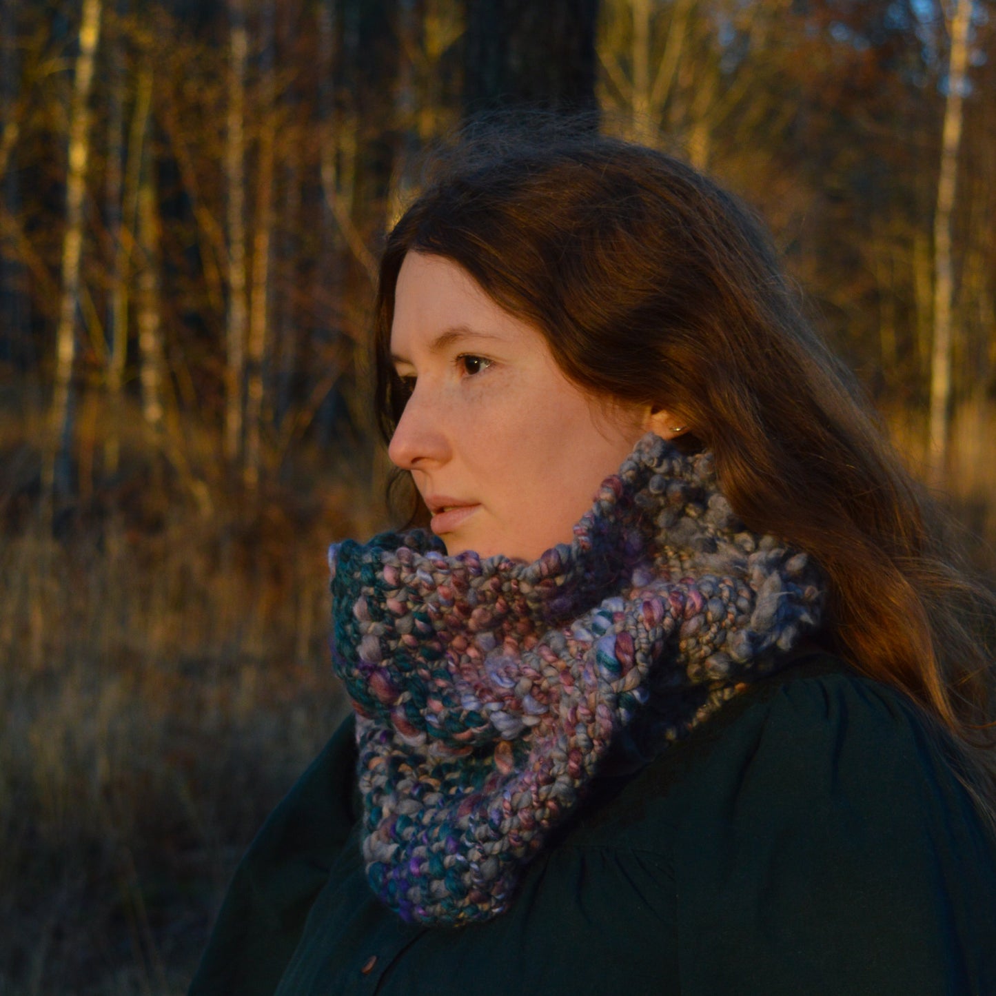HANDWOVEN COWL - Myrkra Staðr
