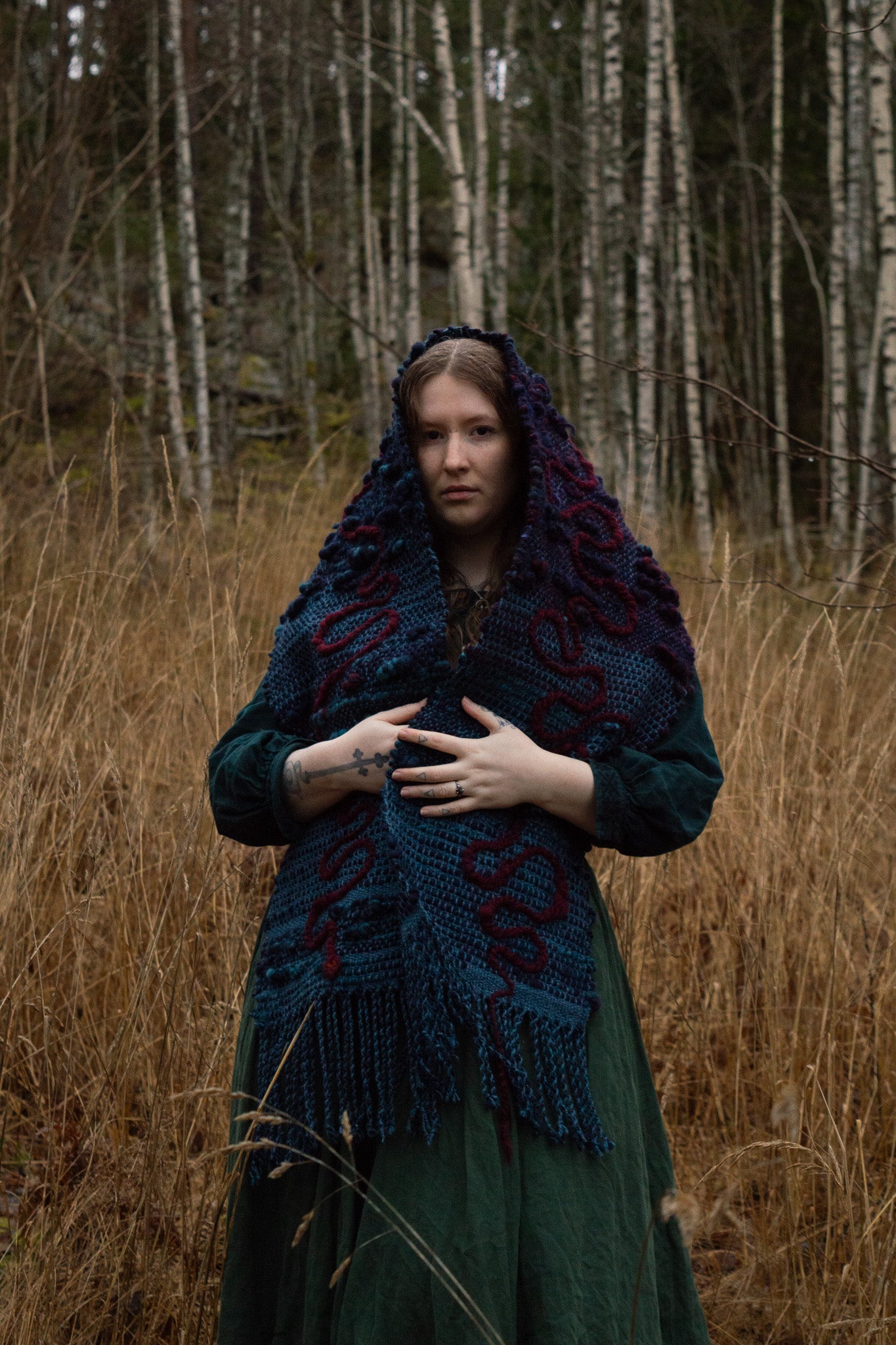 ORM SHAWL - Myrkra Staðr
