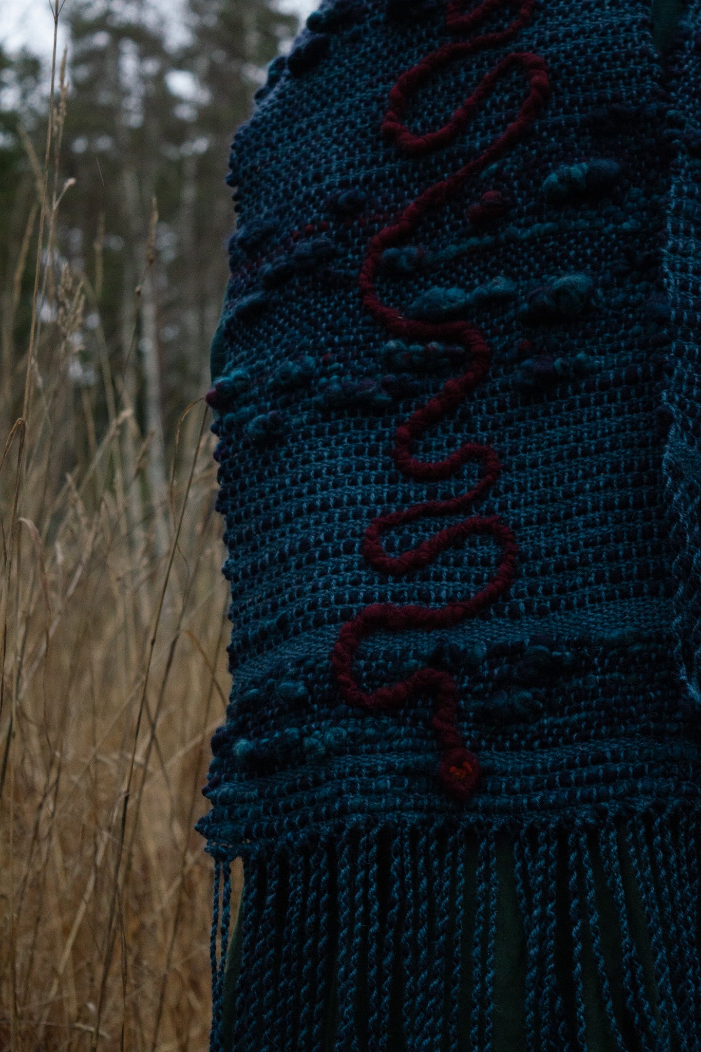 ORM SHAWL - Myrkra Staðr