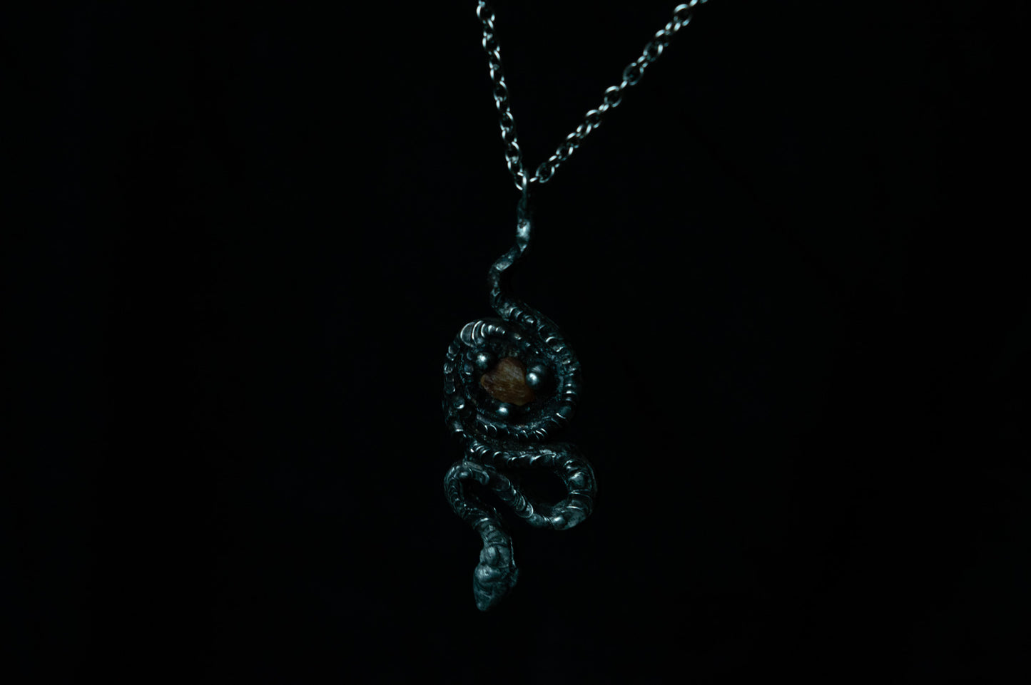 SNAKE & RAW GARNET NECKLACE