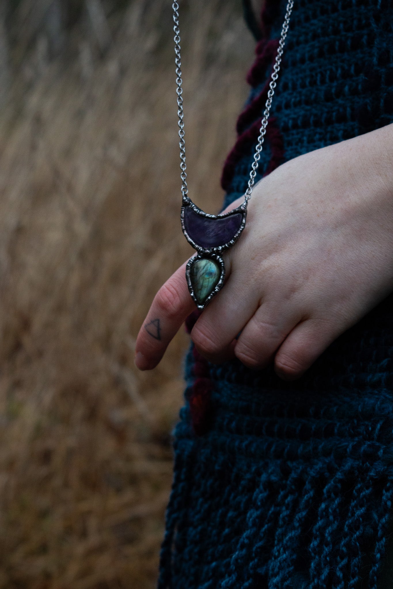 AMETHYST MOON & LABRADORITE NECKLACE - Myrkra Staðr