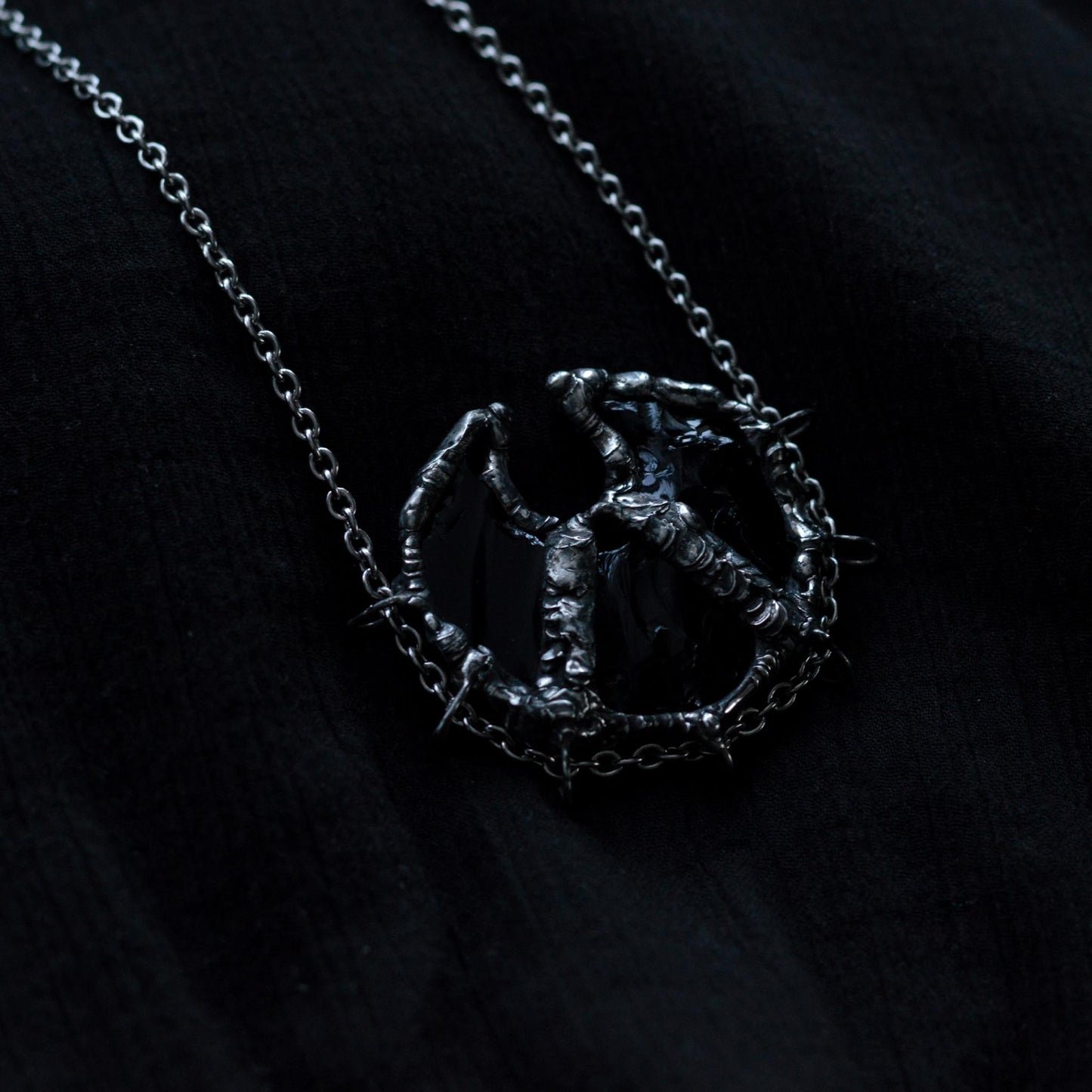 OBSIDIAN MOON NECKLACE - Myrkra Staðr