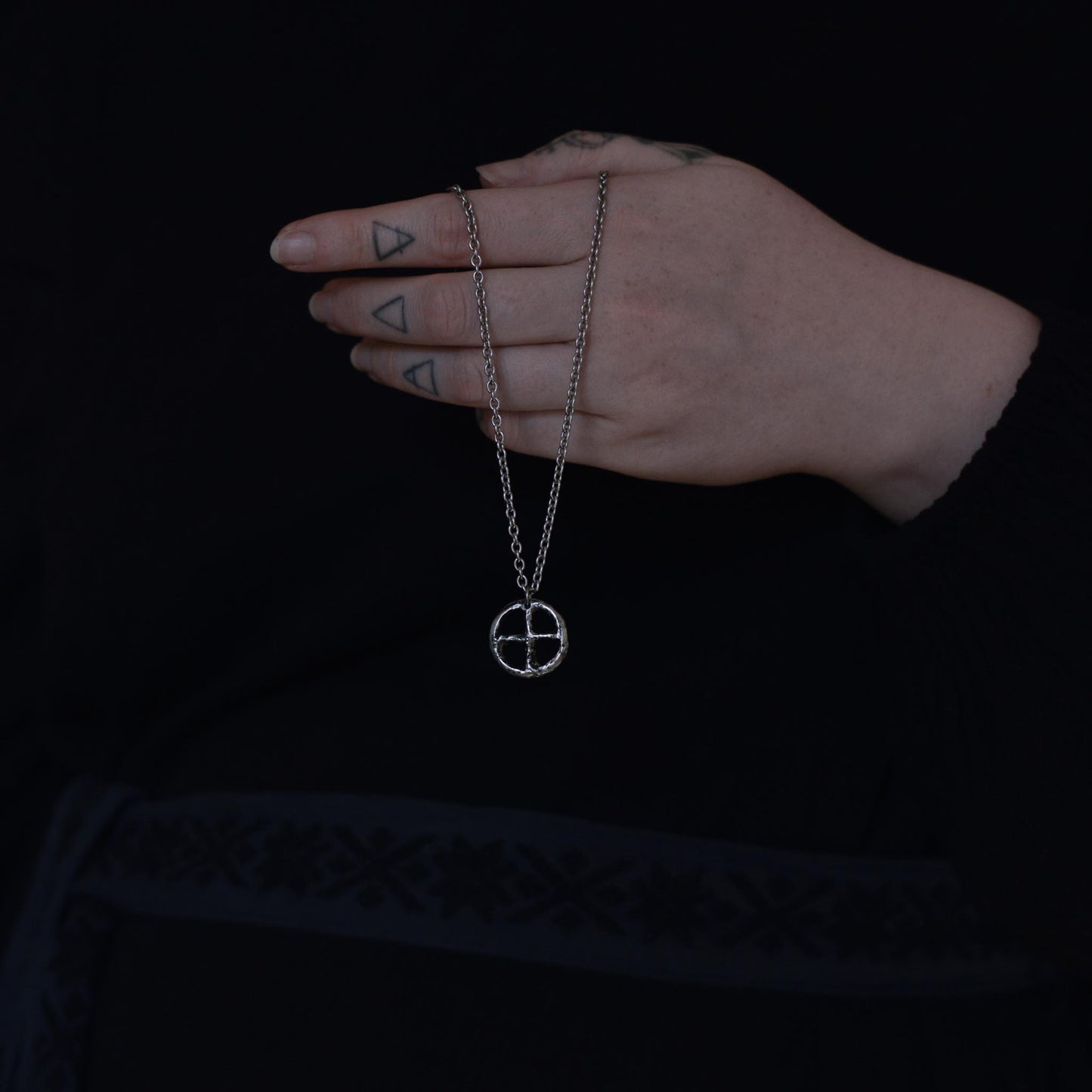SOL necklace - Myrkra Staðr