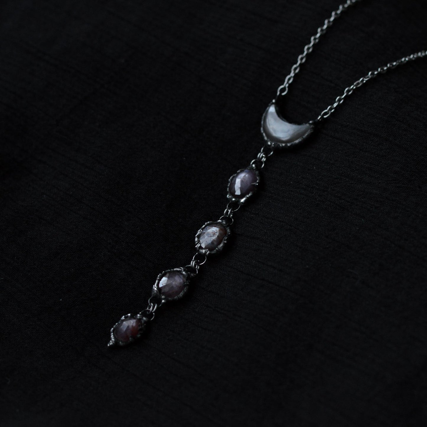 The Dark Moon - ruby necklace - Myrkra Staðr