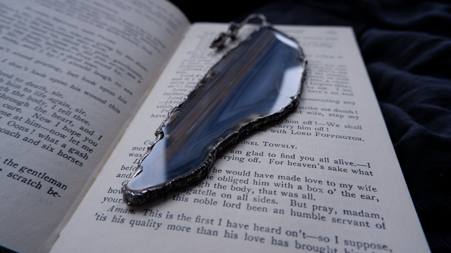 AGATE & MOONSTONES BOOKMARK - Myrkra Staðr