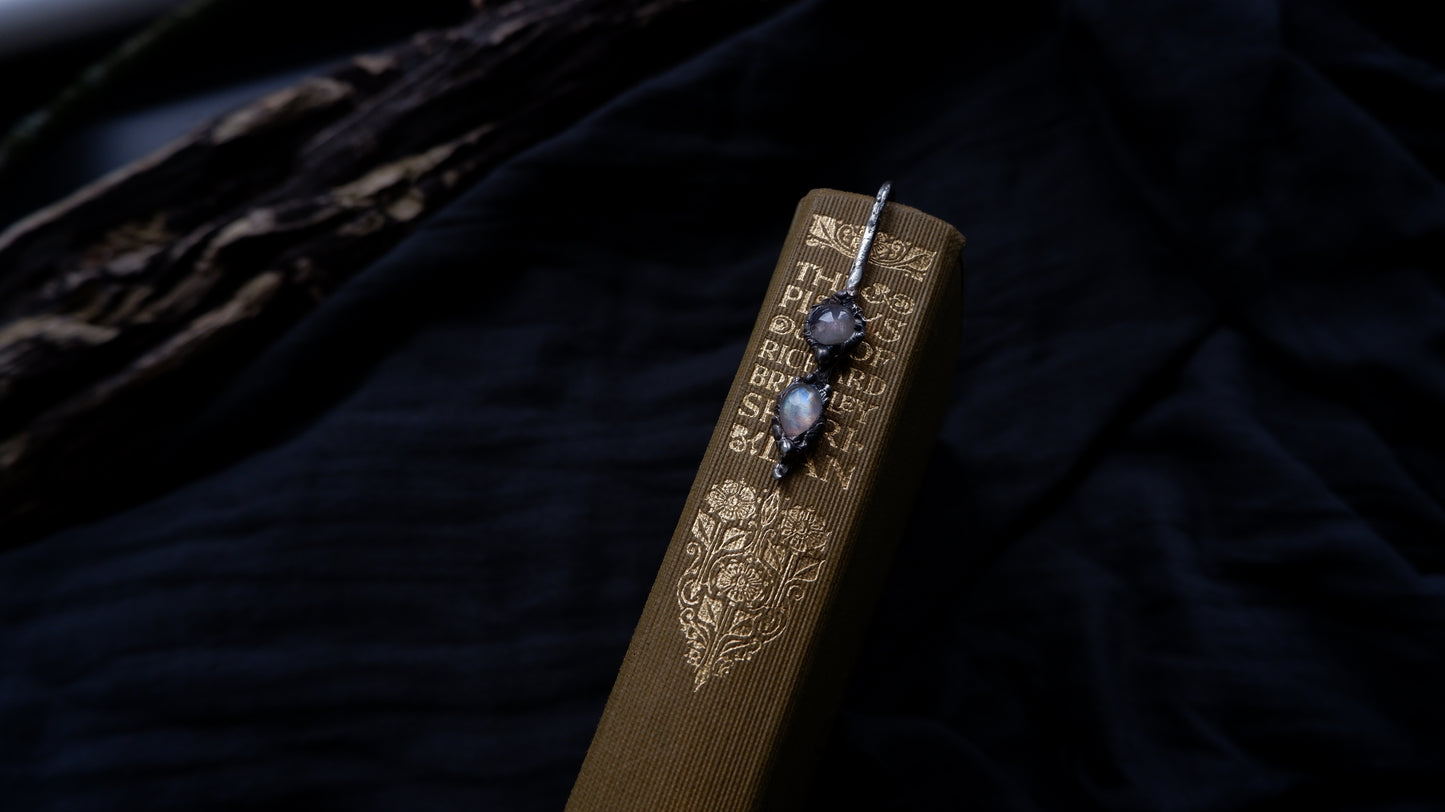 AGATE & MOONSTONES BOOKMARK - Myrkra Staðr