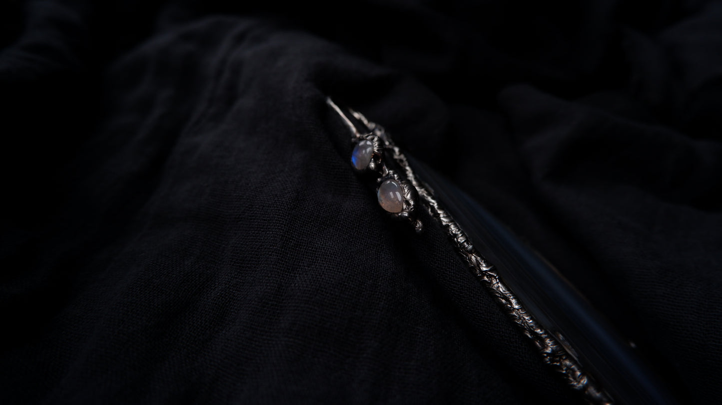 AGATE & MOONSTONES BOOKMARK - Myrkra Staðr