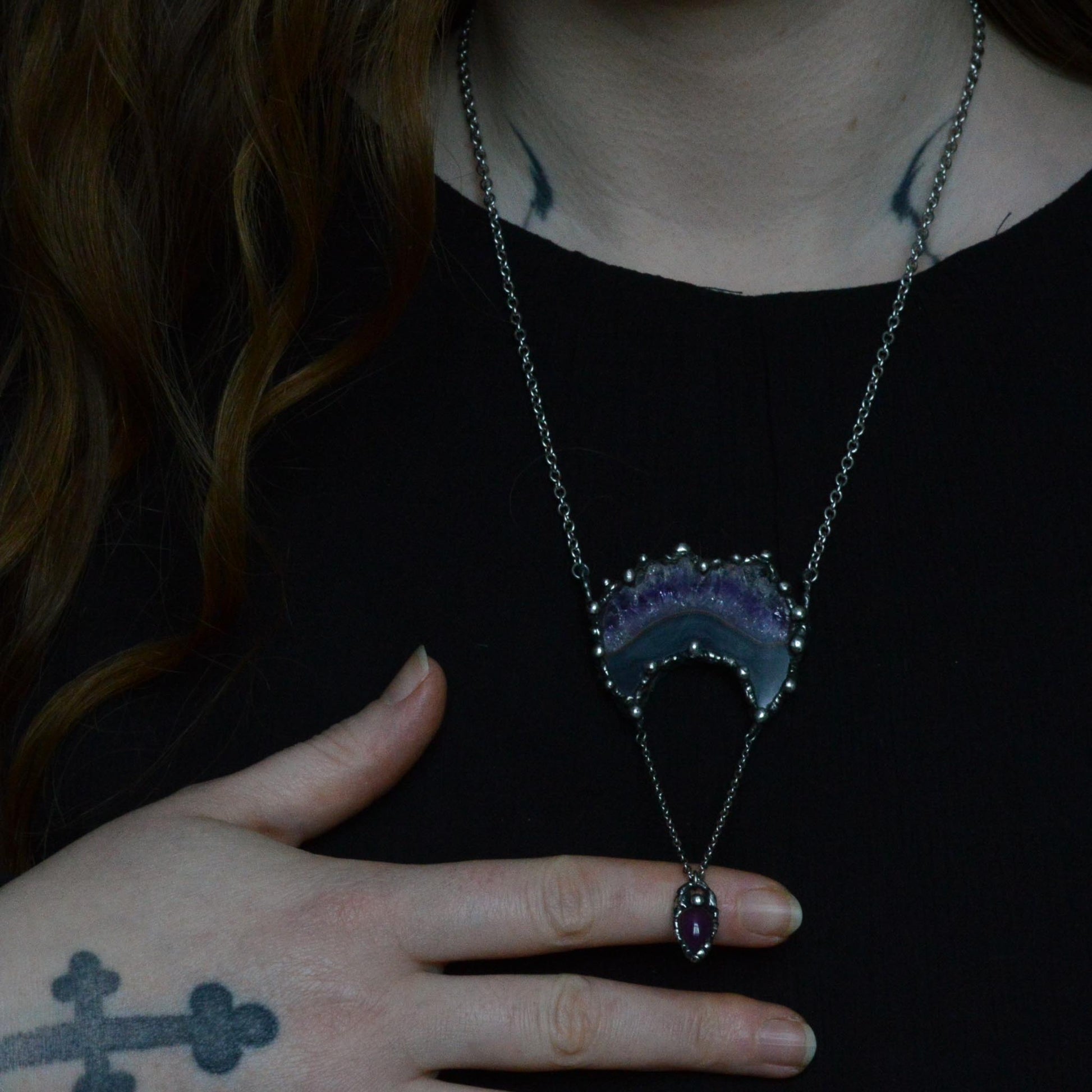 AMETHYST MOON NECKLACE - Myrkra Staðr