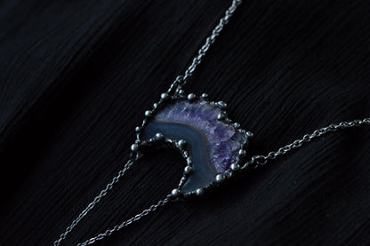 AMETHYST MOON NECKLACE - Myrkra Staðr