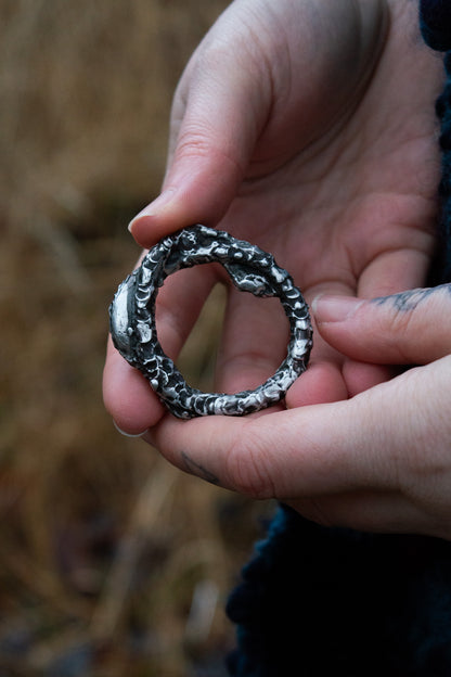 SERPENT SHAWL PIN