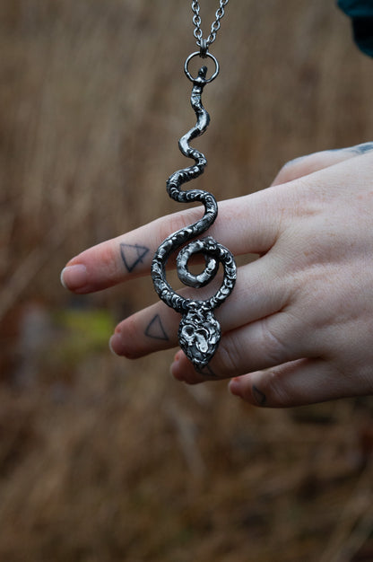 SERPENT & LABRADORITE NECKLACE