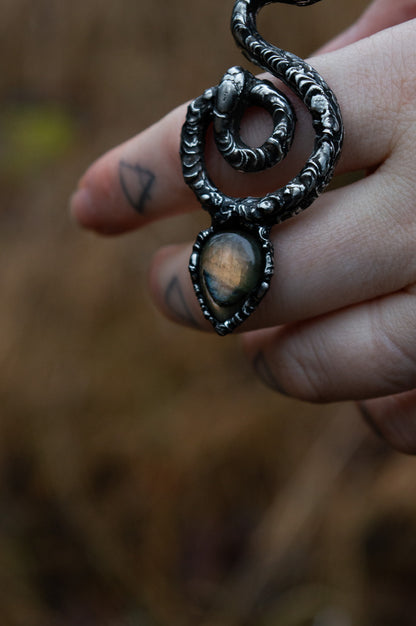 SERPENT & LABRADORITE NECKLACE